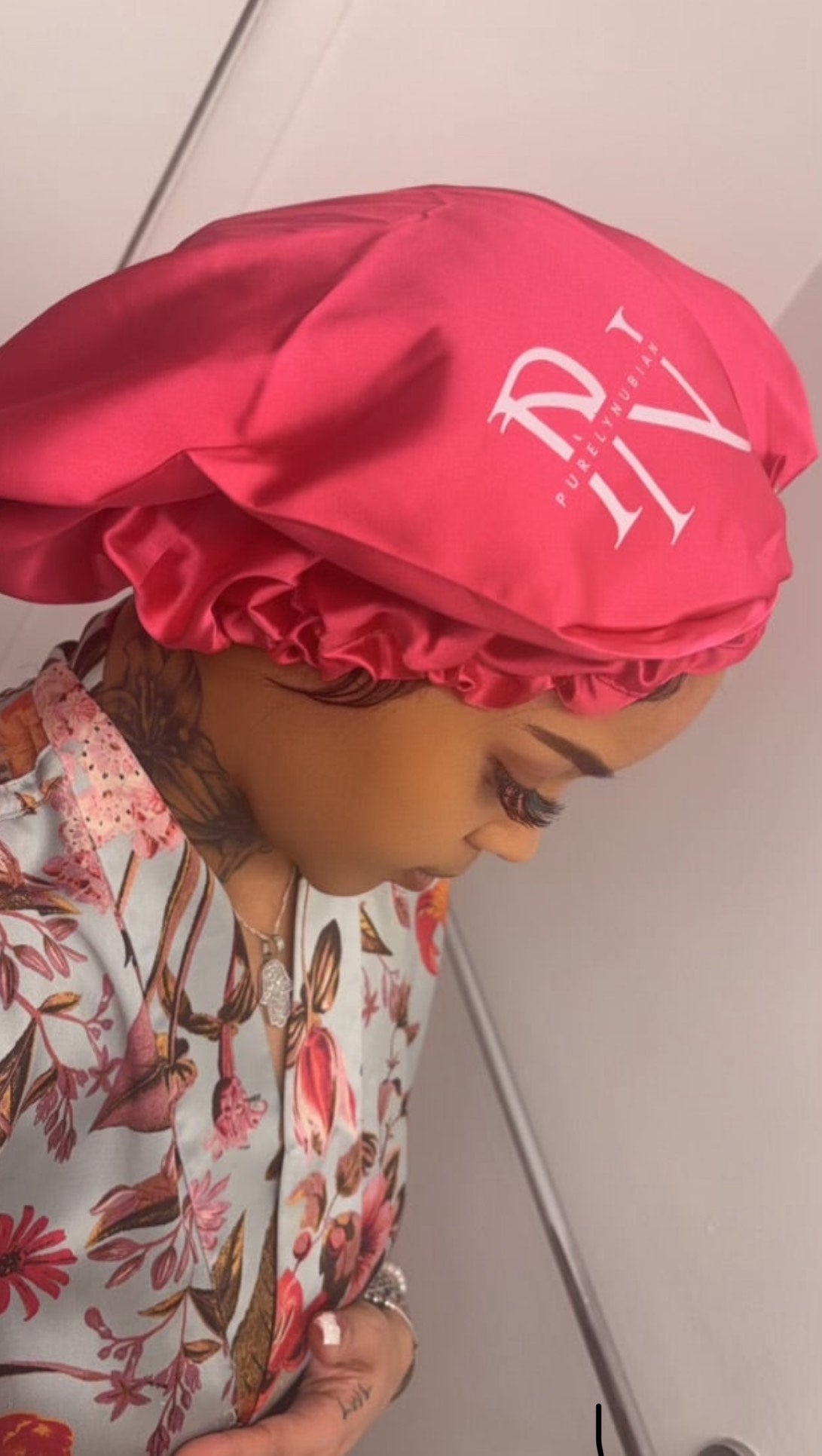 Noir Arvani Satin Bonnets