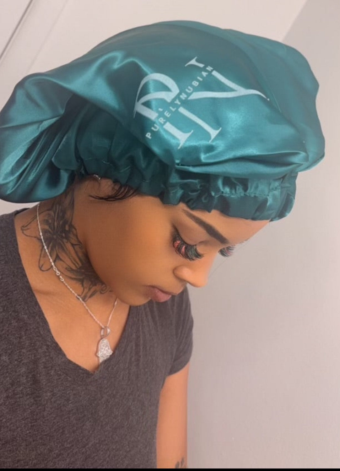 Noir Arvani Satin Bonnets